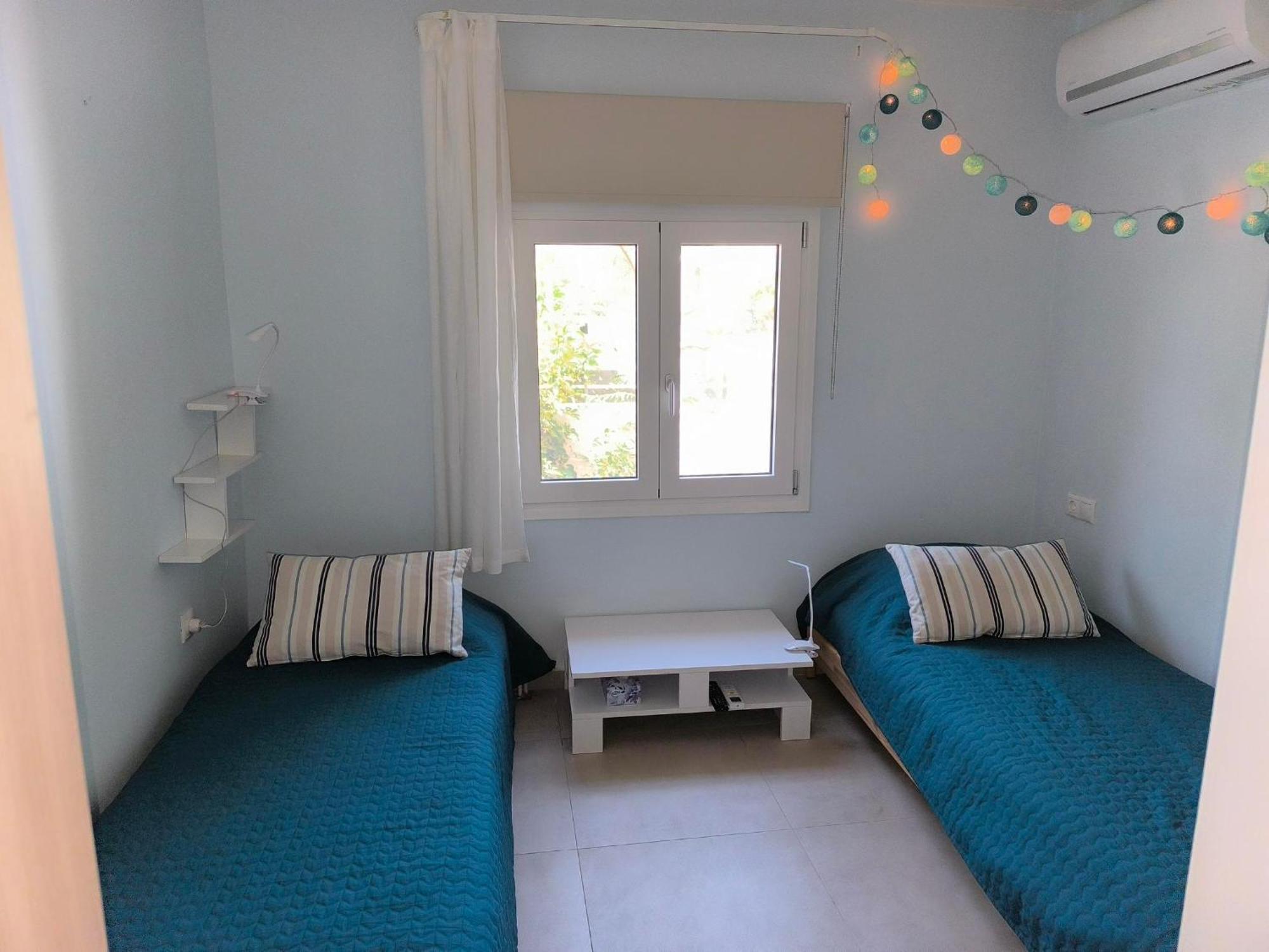 Seaside Jacaranda Apartment Скиниас Екстериор снимка