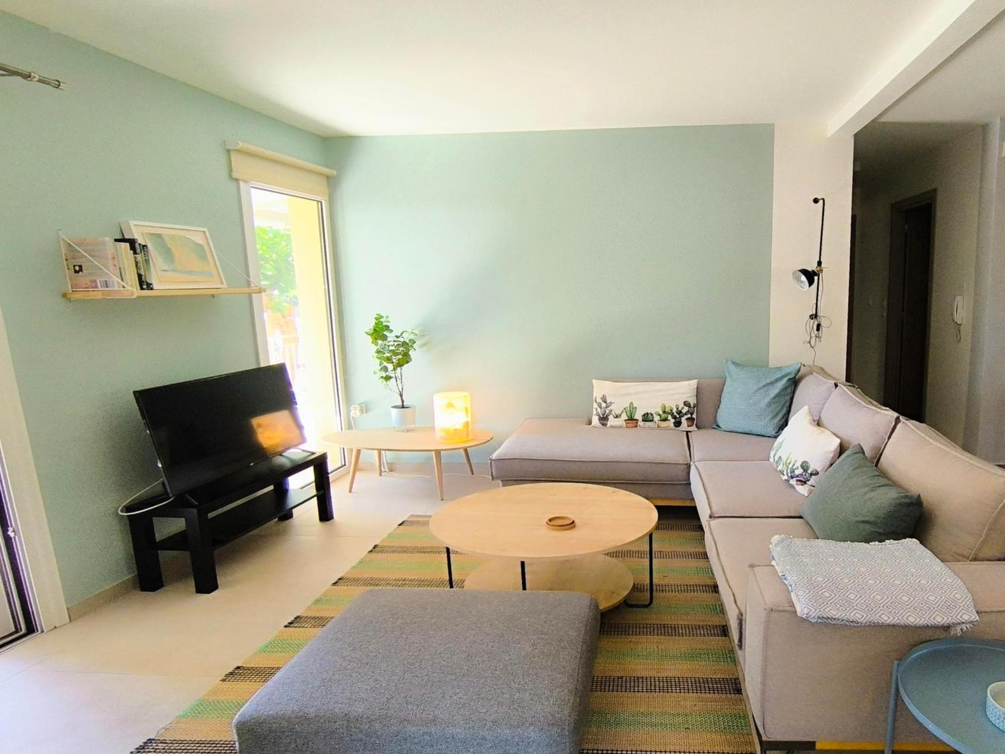 Seaside Jacaranda Apartment Скиниас Екстериор снимка