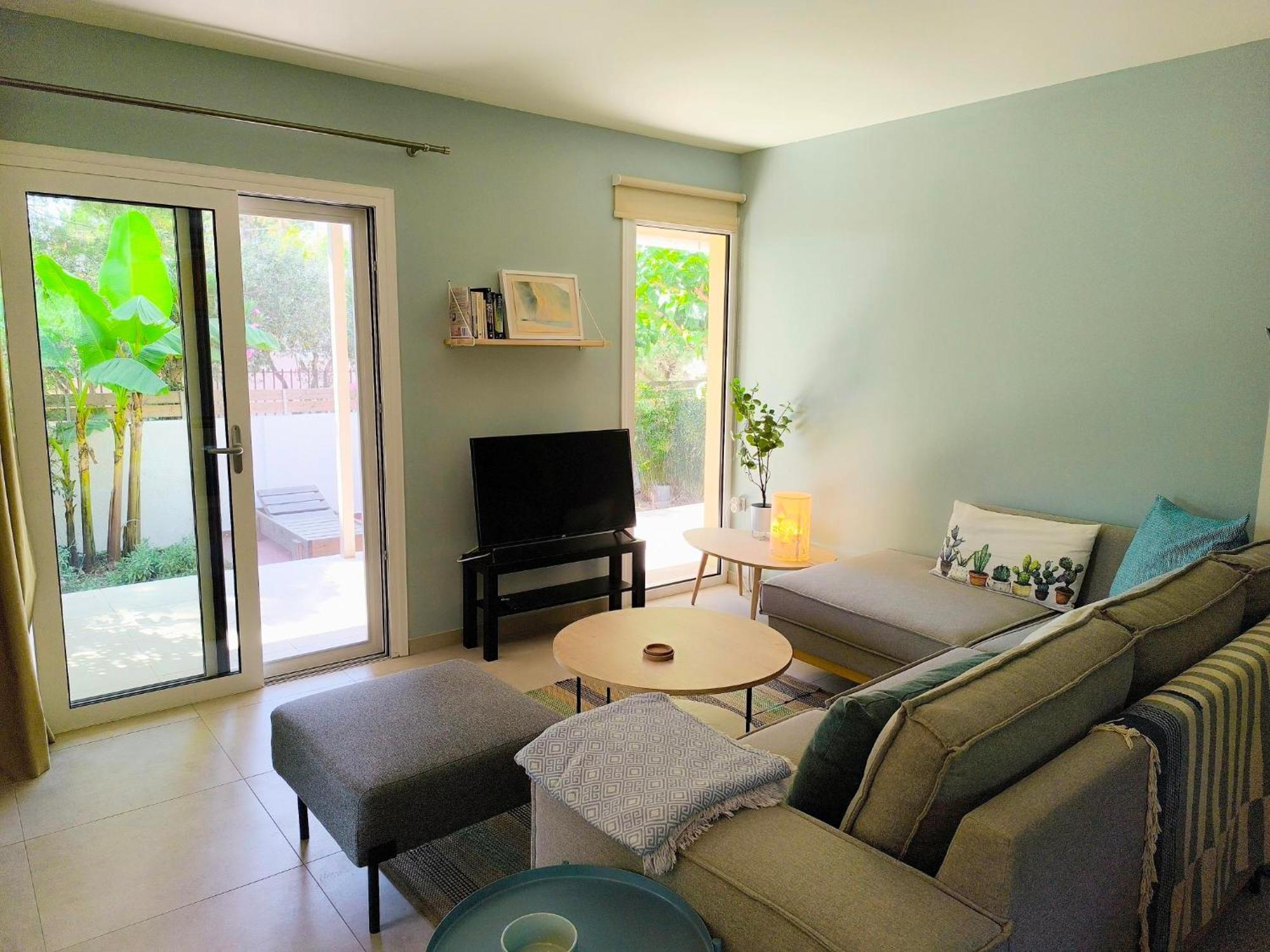 Seaside Jacaranda Apartment Скиниас Екстериор снимка